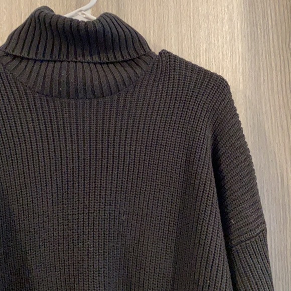 ❗️BOGO❗️Monki Turtleneck Sweater - Picture 4 of 8